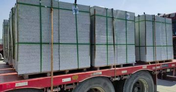 丽江芝麻白花岗岩出货日常地铺石