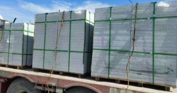 丽江 芝麻白花岗岩地铺石装车日常