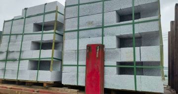 丽江 芝麻白花岗岩路沿石，平石，路侧石，马路牙子，路缘石，立缘石，平缘石等