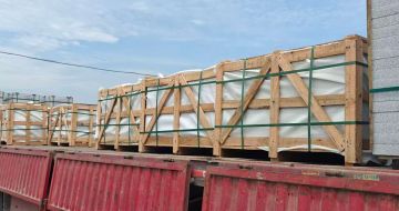 丽江 芝麻白花岗岩地铺石出口专车-泰国游