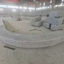 丽江 芝麻白异形坐凳，自然面光面弧形加工