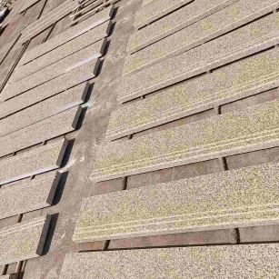 丽江 黄金麻花岗岩光面楼梯踏步