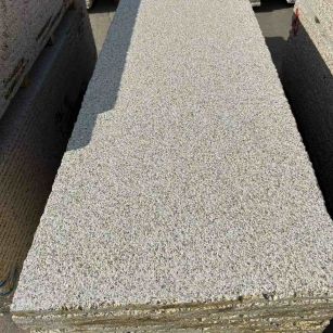 丽江 黄金麻花岗岩荔枝面毛板，半成品