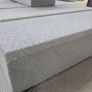 丽江 芝麻灰荔枝面路沿石