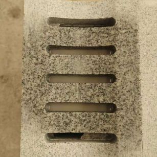 丽江 芝麻白拉丝面花岗岩U型开槽排水槽