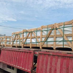 丽江 芝麻白花岗岩地铺石出口专车-泰国游