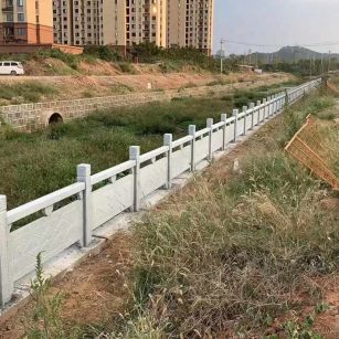 丽江 白麻河道栏杆效果展示图