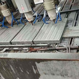 丽江 芝麻白花岗岩荔枝面盲道雕刻