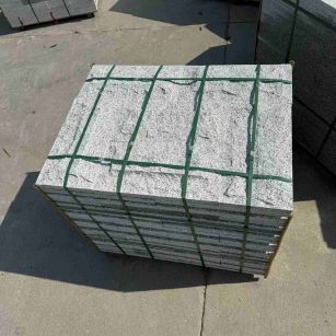 丽江 白麻花岗岩石材自然面蘑菇石成品