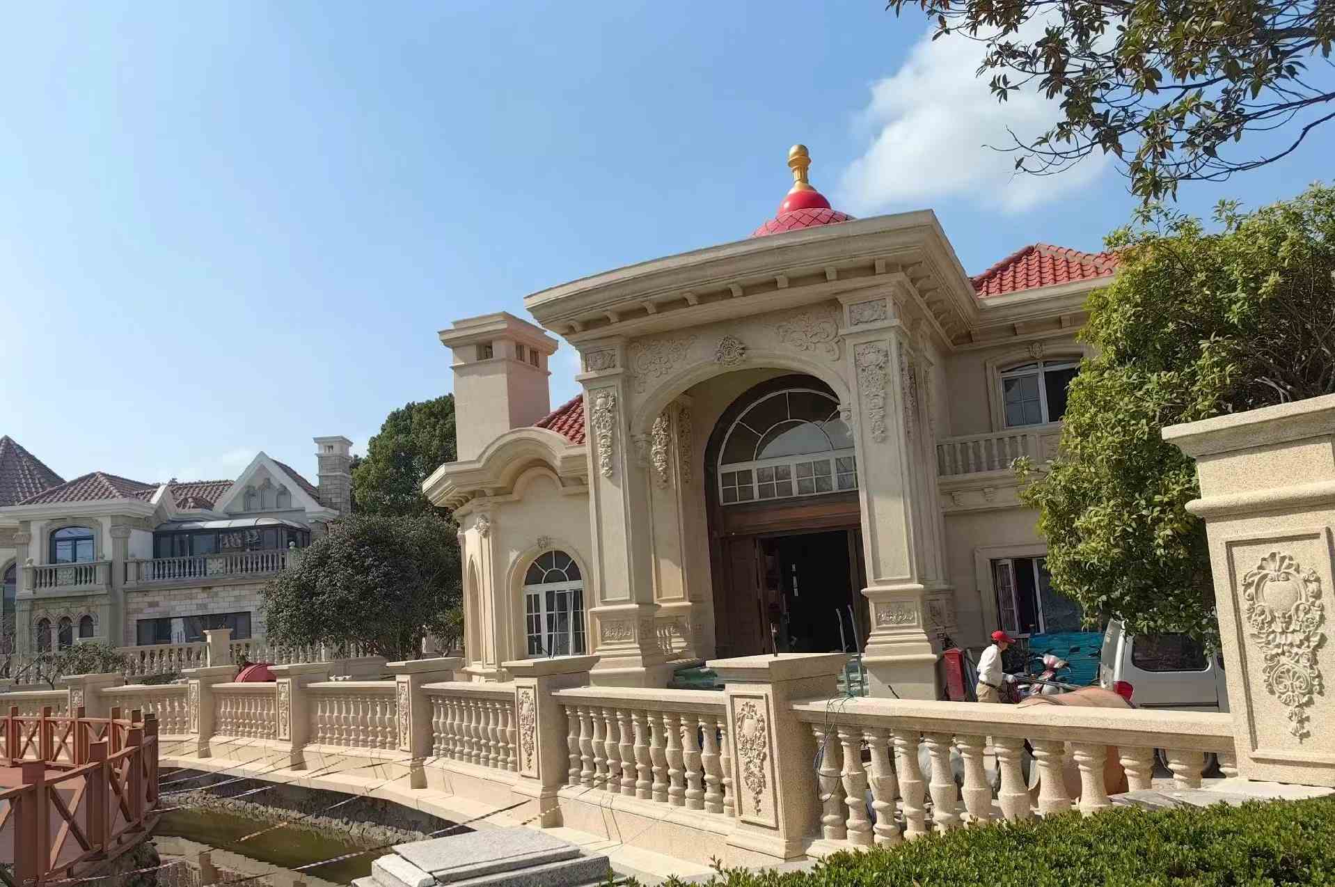 丽江 黄金麻花岗岩欧式别墅