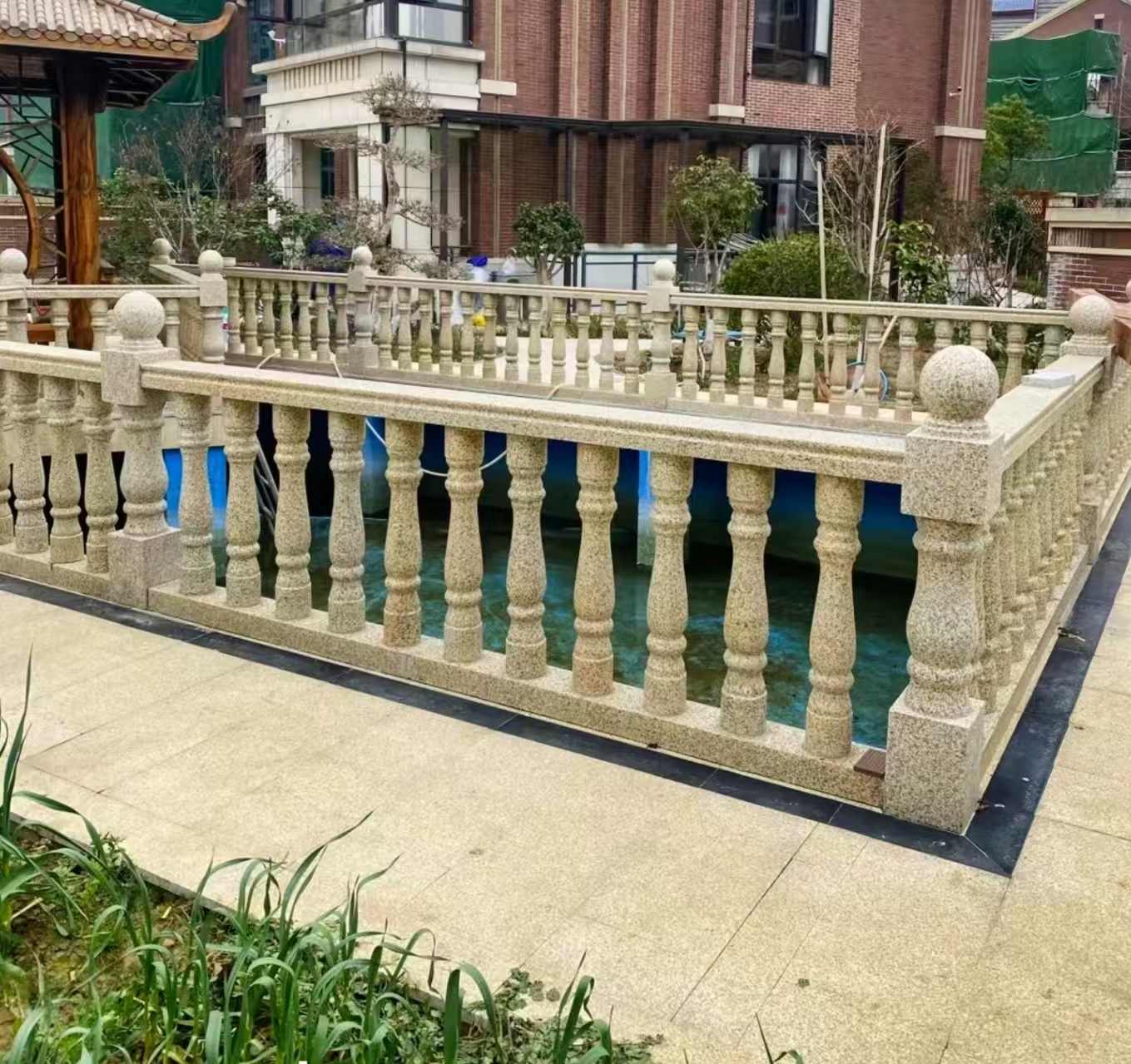 丽江黄金麻花岗岩石材栏杆，扶手，将军柱，花瓶柱