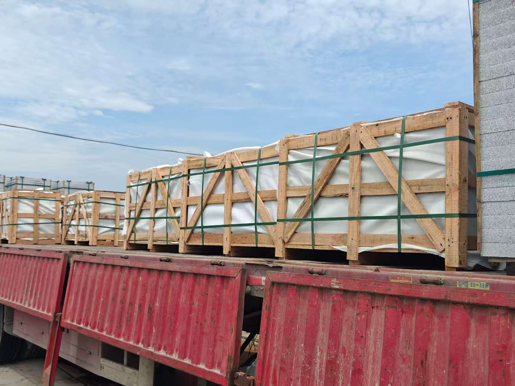 丽江 芝麻白花岗岩地铺石出口专车-泰国游