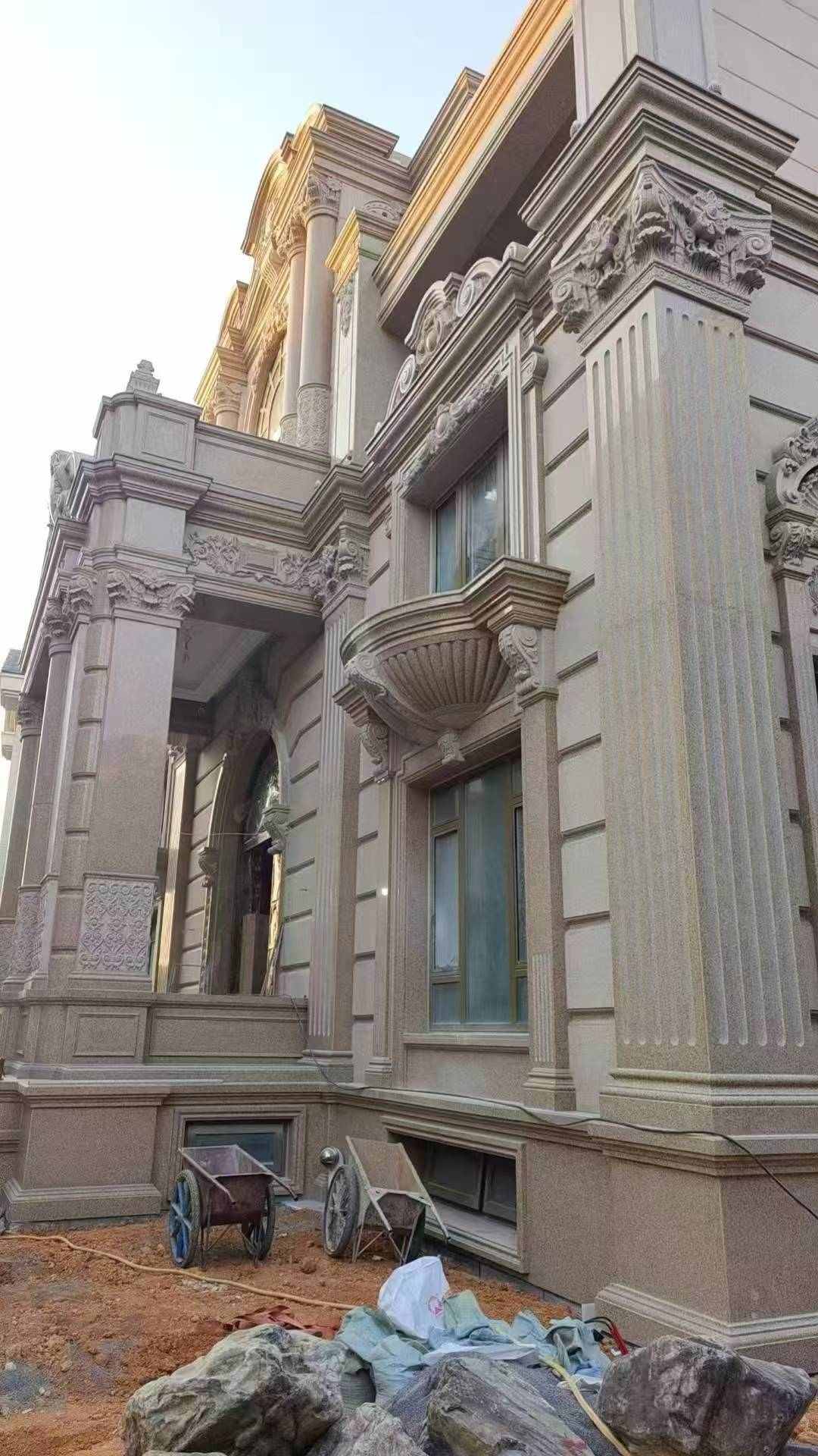 丽江 黄金麻花岗岩光面别墅外墙干挂施工完成