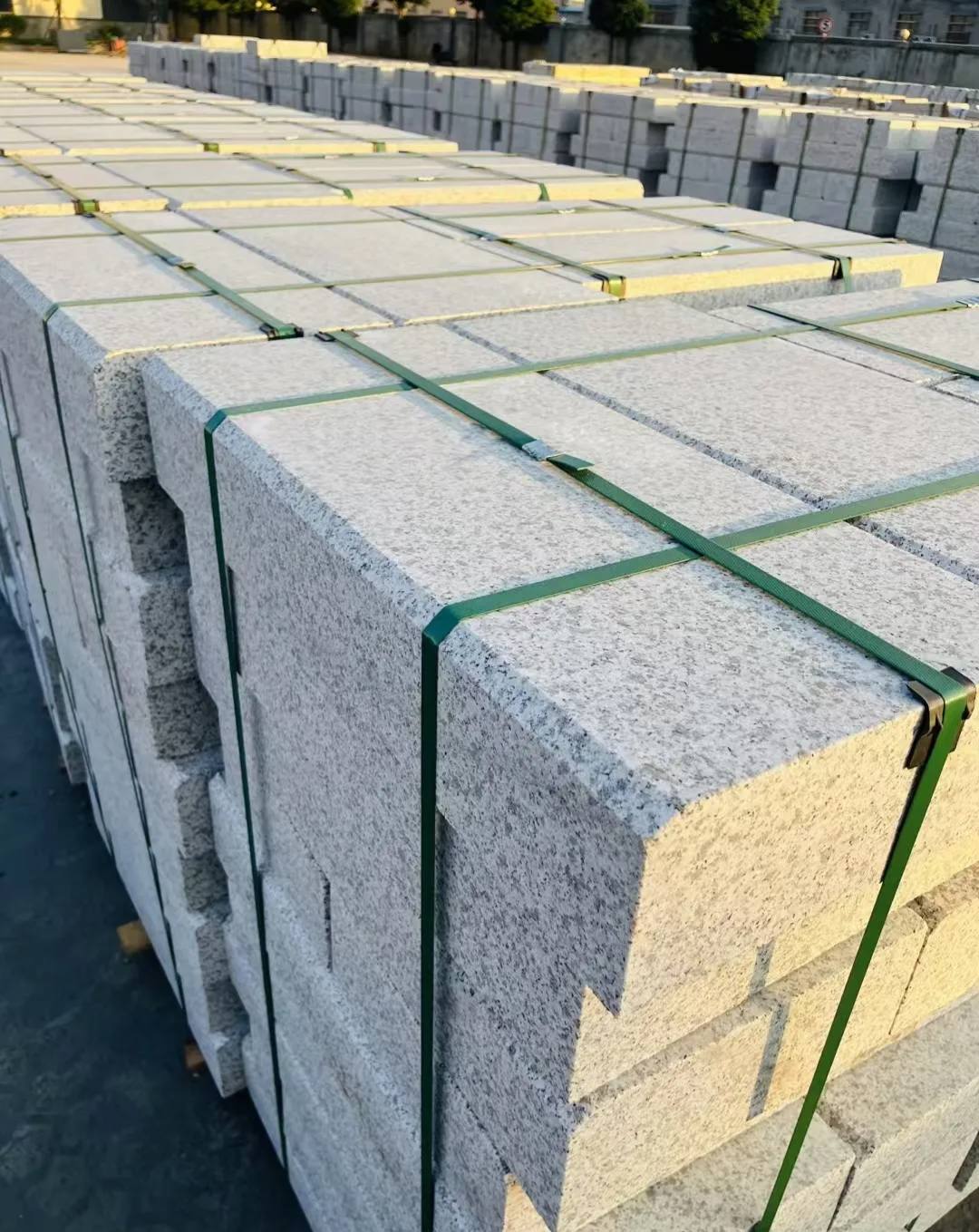 丽江 白麻花岗岩路沿石，马路牙子，路缘石，平石，立缘石等