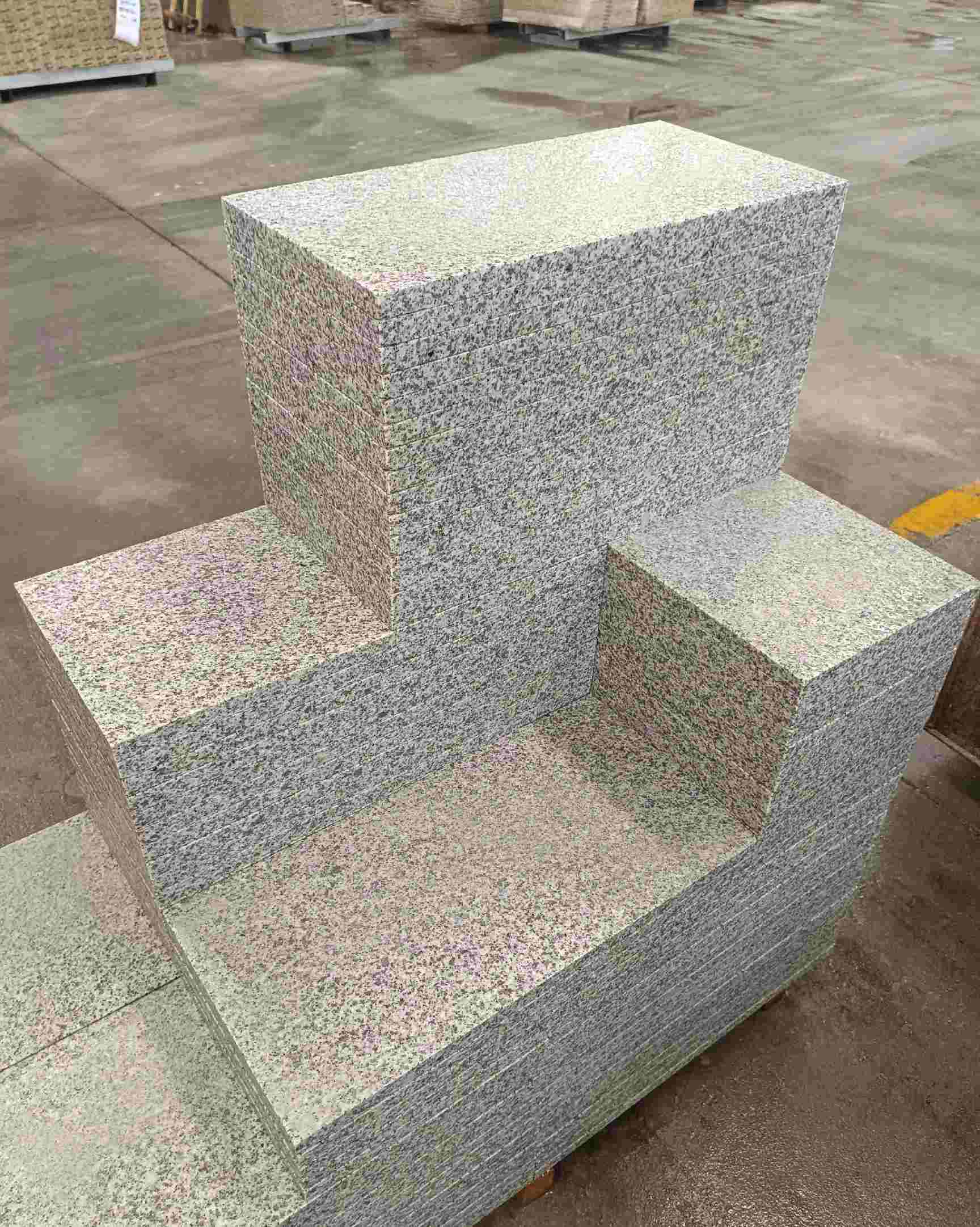 丽江 白麻花岗岩荔枝面地铺石