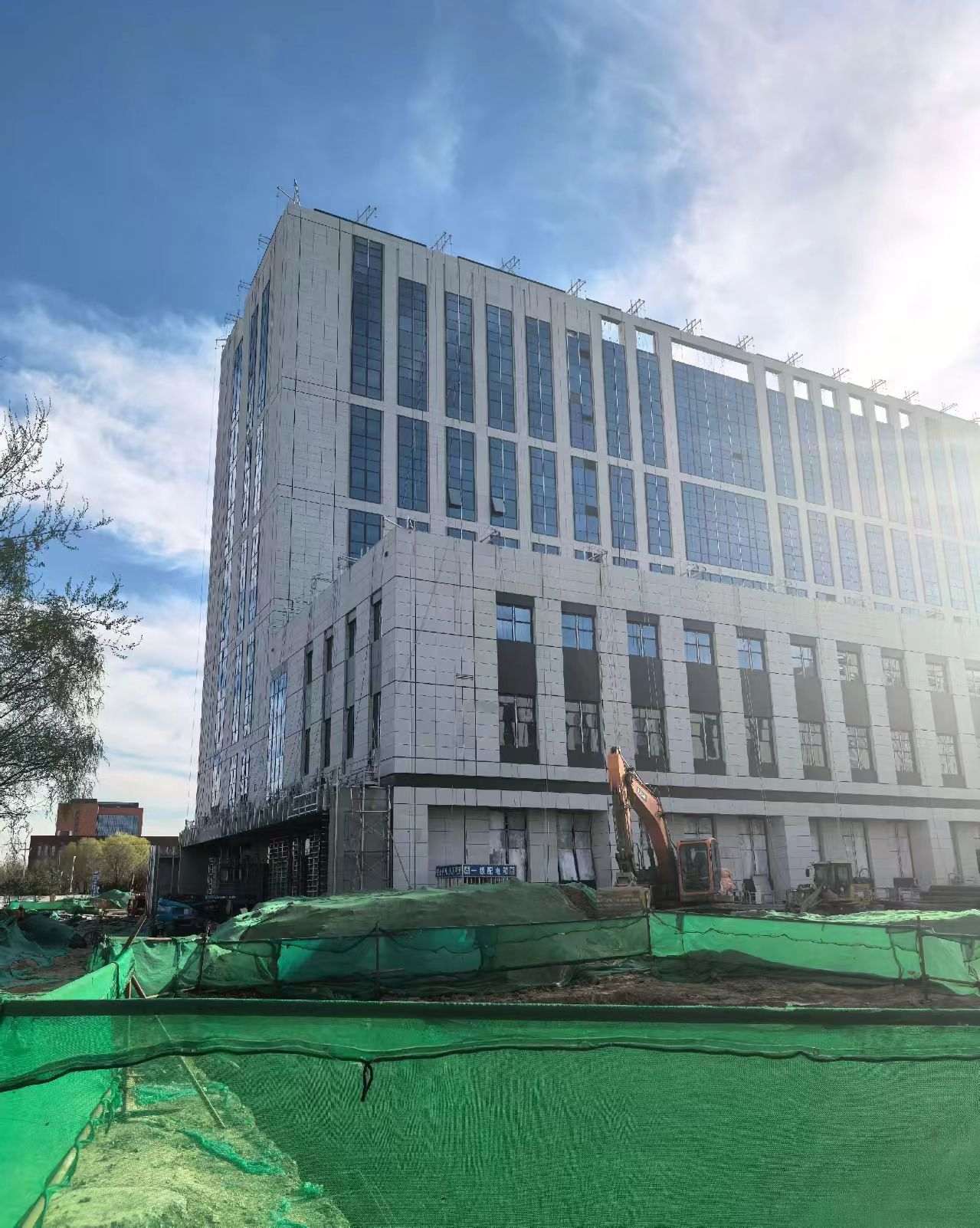 丽江 白麻花岗岩石材外墙干挂